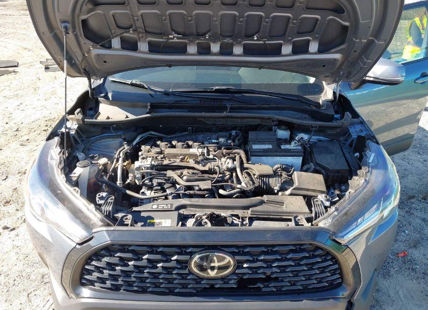 Photo 10 of 2022 Toyota Corolla CROSS LE (VIN 7MUBAAAG2NV033003)