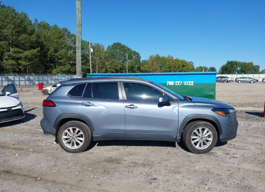 Photo 12 of 2022 Toyota Corolla CROSS LE (VIN 7MUBAAAG2NV033003)
