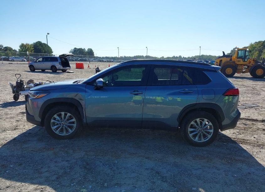 Photo 13 of 2022 Toyota Corolla CROSS LE (VIN 7MUBAAAG2NV033003)