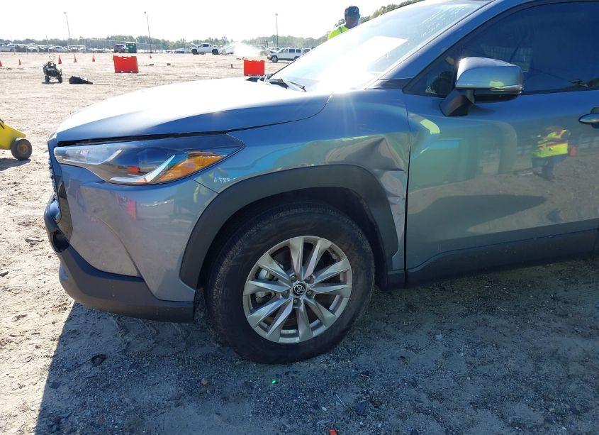 Photo 6 of 2022 Toyota Corolla CROSS LE (VIN 7MUBAAAG2NV033003)