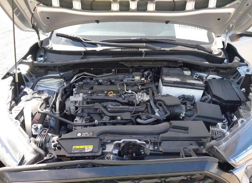 Photo 10 of 2022 Toyota Corolla CROSS LE (VIN 7MUBAAAG5NV019225)