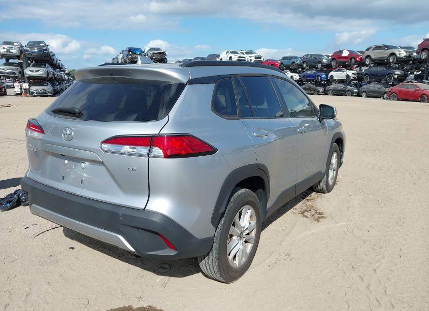 Photo 4 of 2022 Toyota Corolla CROSS LE (VIN 7MUBAAAG5NV019225)