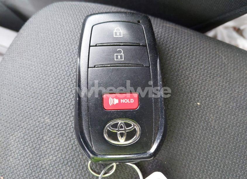 Photo 11 of 2022 Toyota Corolla CROSS LE (VIN 7MUBAAAG6NV021369)