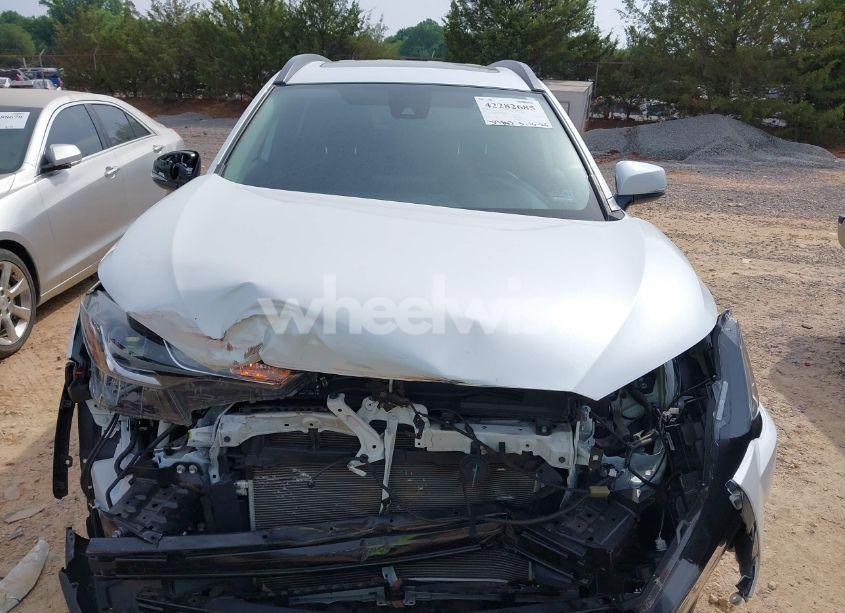 Photo 12 of 2022 Toyota Corolla CROSS LE (VIN 7MUBAAAG6NV021369)