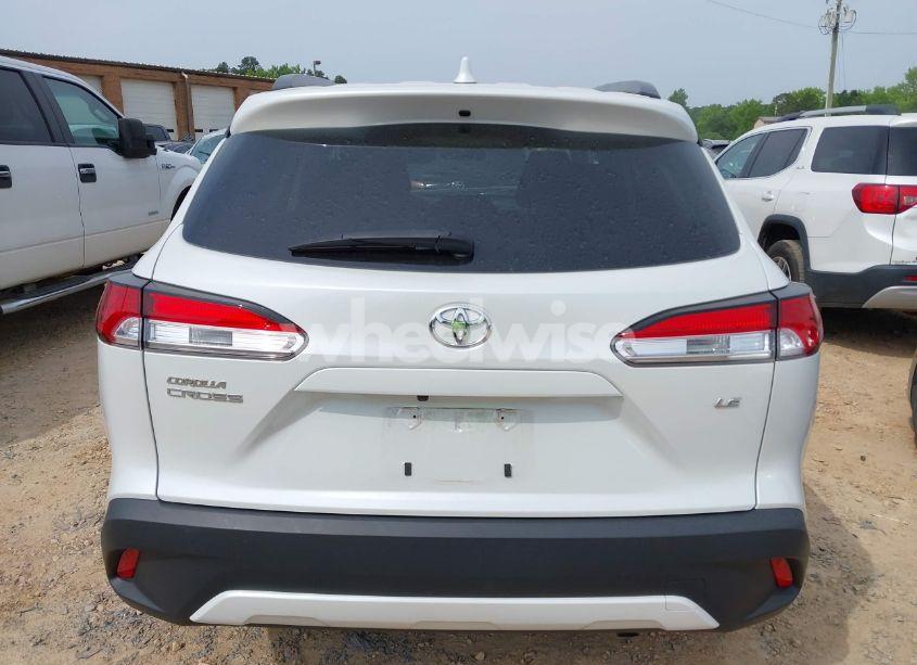 Photo 16 of 2022 Toyota Corolla CROSS LE (VIN 7MUBAAAG6NV021369)