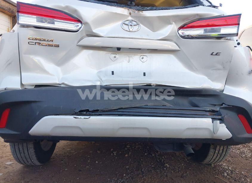 Photo 20 of 2023 Toyota Corolla CROSS LE (VIN 7MUBAAAG7PV070082)