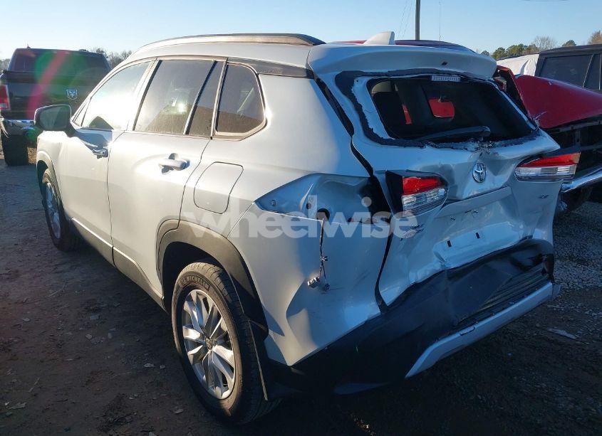 Photo 3 of 2023 Toyota Corolla CROSS LE (VIN 7MUBAAAG7PV070082)