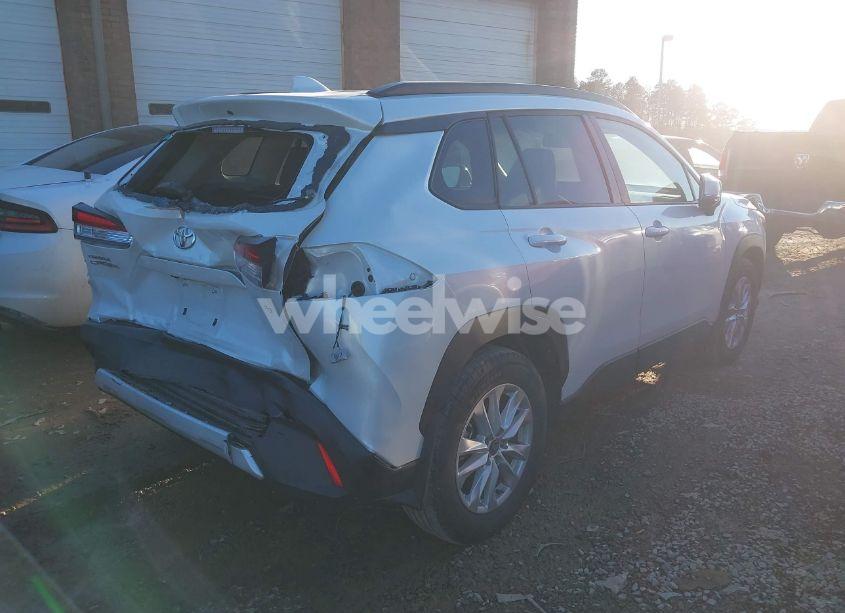 Photo 4 of 2023 Toyota Corolla CROSS LE (VIN 7MUBAAAG7PV070082)