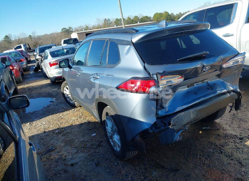 Photo 3 of 2024 Toyota Corolla CROSS LE (VIN 7MUBAAAG9RV104784)