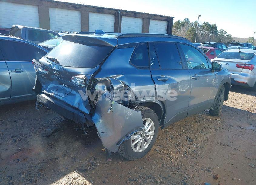 Photo 4 of 2024 Toyota Corolla CROSS LE (VIN 7MUBAAAG9RV104784)