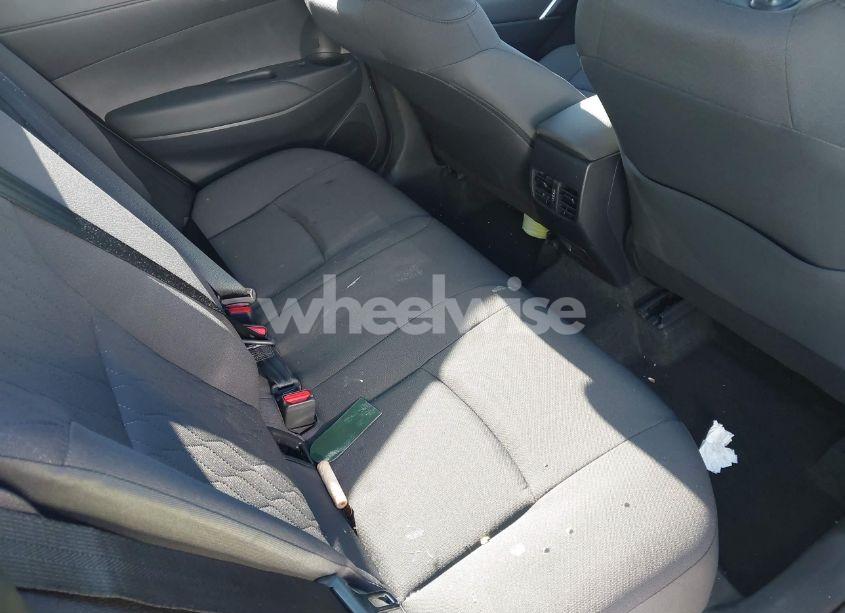 Photo 8 of 2024 Toyota Corolla CROSS LE (VIN 7MUBAAAG9RV104784)