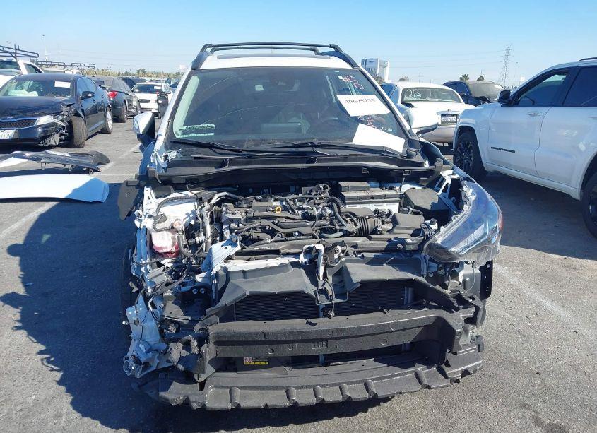 Photo 13 of 2022 Toyota Corolla CROSS LE (VIN 7MUBAAAGXNV014831)