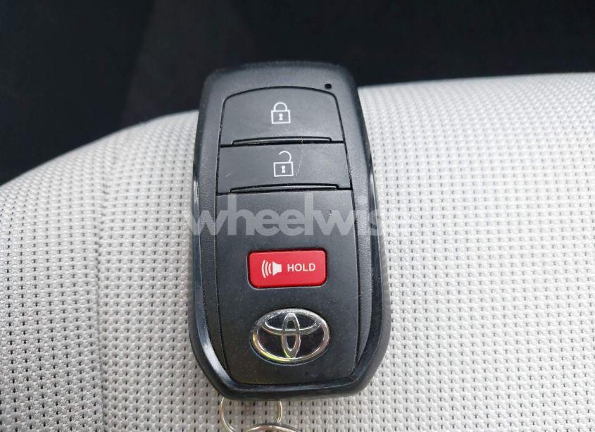 Photo 11 of 2024 Toyota Corolla CROSS LE (VIN 7MUBAAAGXRV080124)