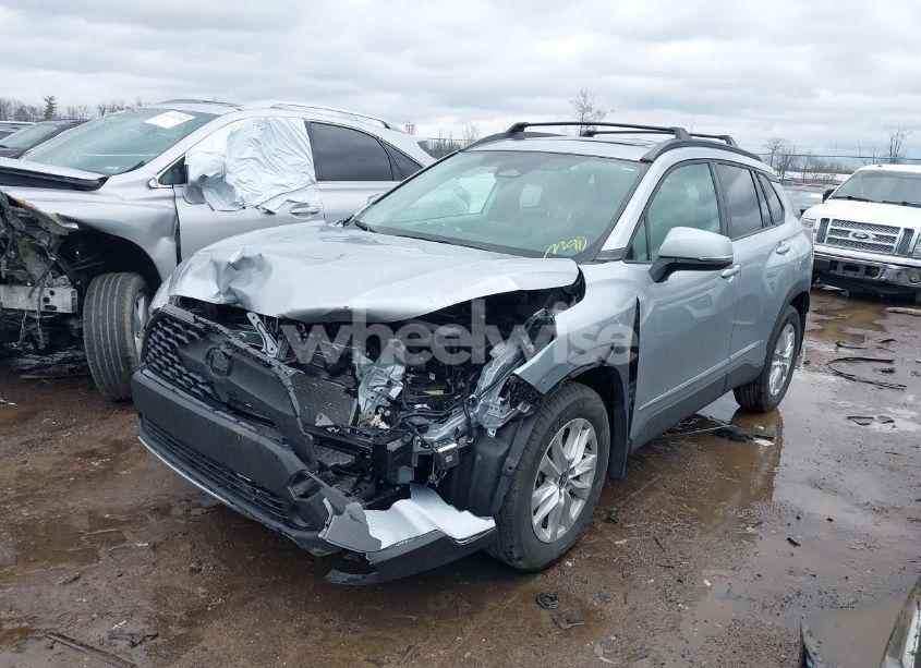 Photo 2 of 2024 Toyota Corolla CROSS LE (VIN 7MUBAAAGXRV080124)