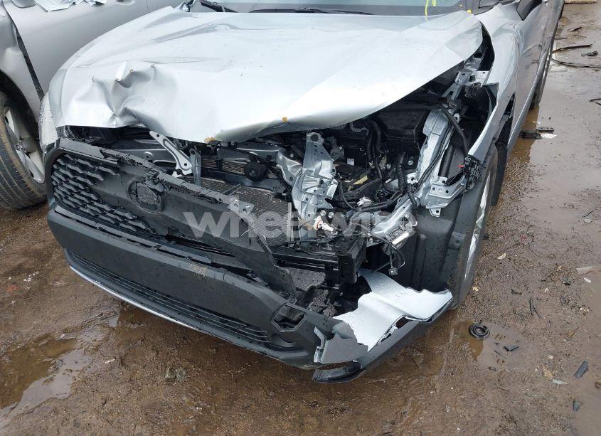 Photo 6 of 2024 Toyota Corolla CROSS LE (VIN 7MUBAAAGXRV080124)