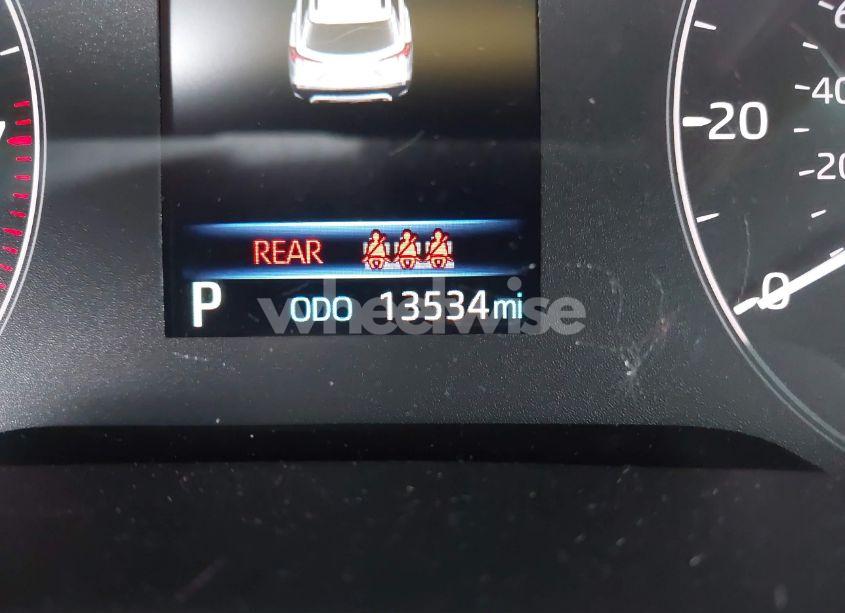 Photo 7 of 2024 Toyota Corolla CROSS LE (VIN 7MUBAAAGXRV080124)