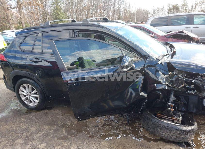 Photo 12 of 2022 Toyota Corolla CROSS LE (VIN 7MUBAABG0NV006252)