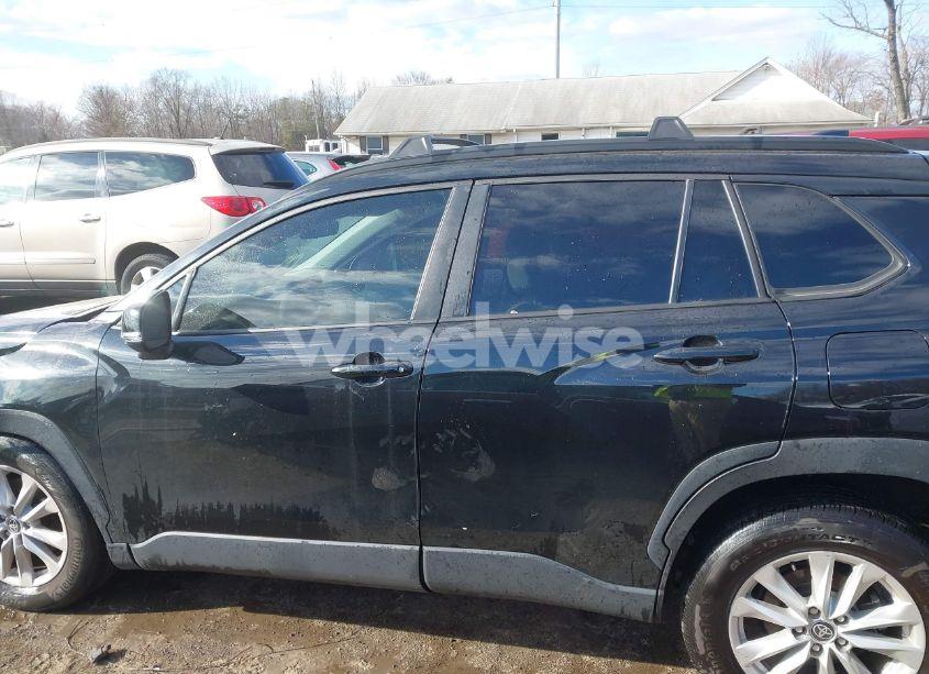 Photo 13 of 2022 Toyota Corolla CROSS LE (VIN 7MUBAABG0NV006252)