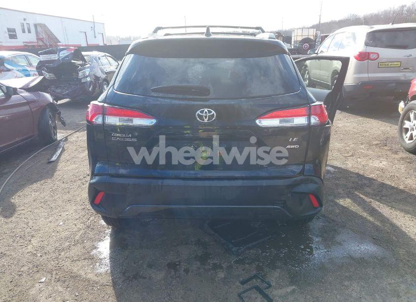 Photo 15 of 2022 Toyota Corolla CROSS LE (VIN 7MUBAABG0NV006252)