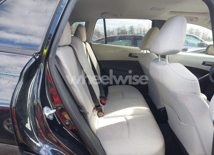 Photo 8 of 2022 Toyota Corolla CROSS LE (VIN 7MUBAABG0NV006252)