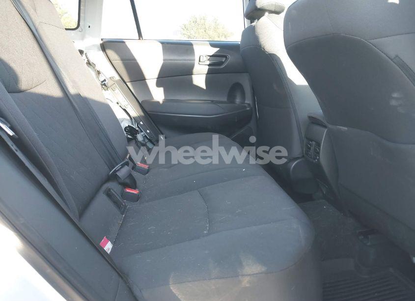 Photo 8 of 2022 Toyota Corolla CROSS LE (VIN 7MUBAABG0NV011497)