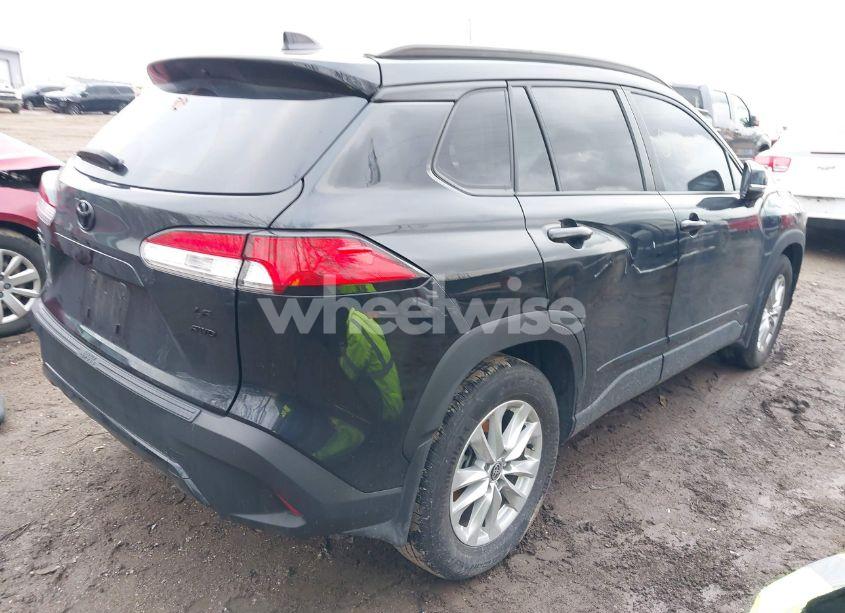 Photo 4 of 2022 Toyota Corolla CROSS LE (VIN 7MUBAABG1NV023545)