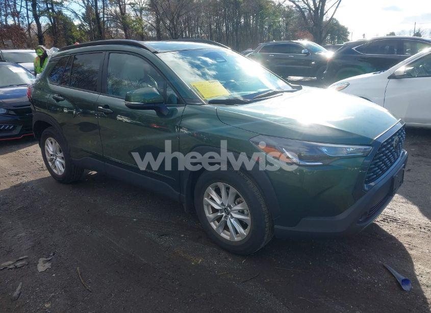2023 Toyota Corolla CROSS LE (VIN 7MUBAABG1PV050084) main photo