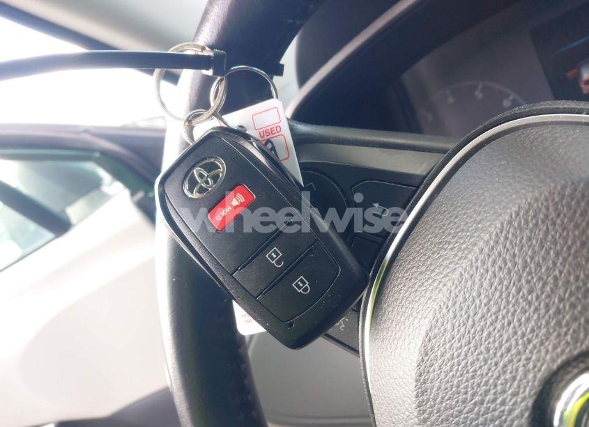 Photo 11 of 2023 Toyota Corolla CROSS LE (VIN 7MUBAABG1PV050084)