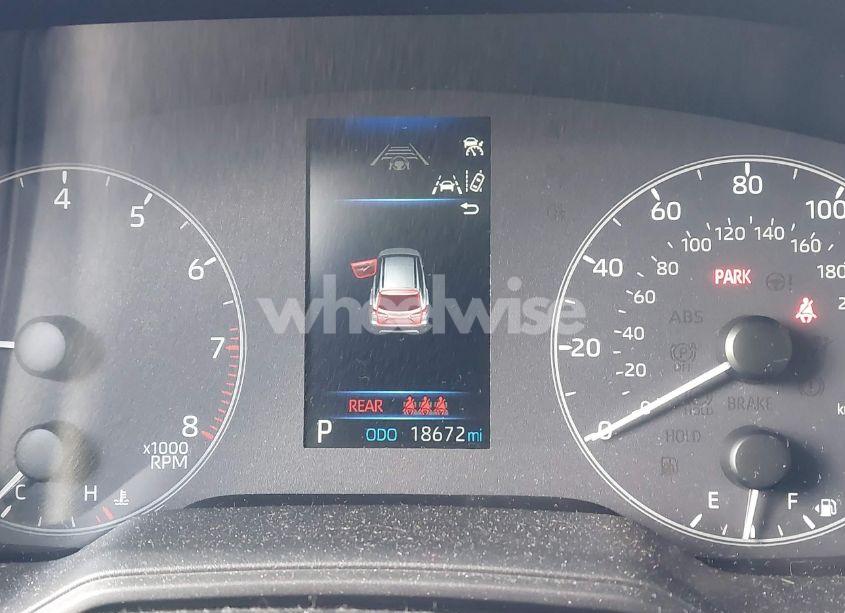 Photo 7 of 2023 Toyota Corolla CROSS LE (VIN 7MUBAABG1PV050084)