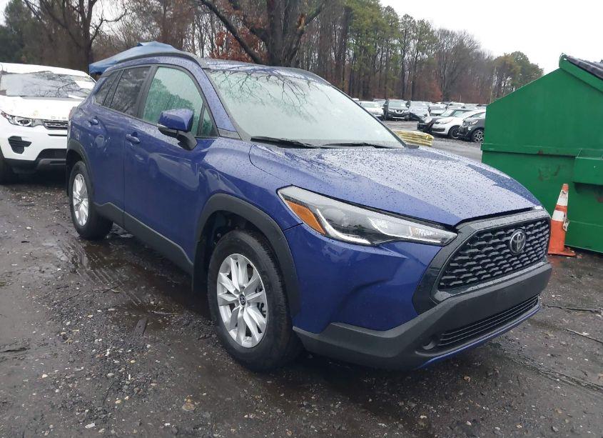 2023 Toyota Corolla CROSS LE (VIN 7MUBAABG1PV077026) main photo