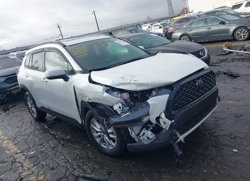 2024 Toyota Corolla CROSS LE (VIN 7MUBAABG2RV085512) main photo