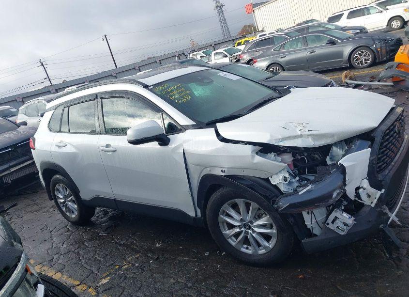 Photo 13 of 2024 Toyota Corolla CROSS LE (VIN 7MUBAABG2RV085512)