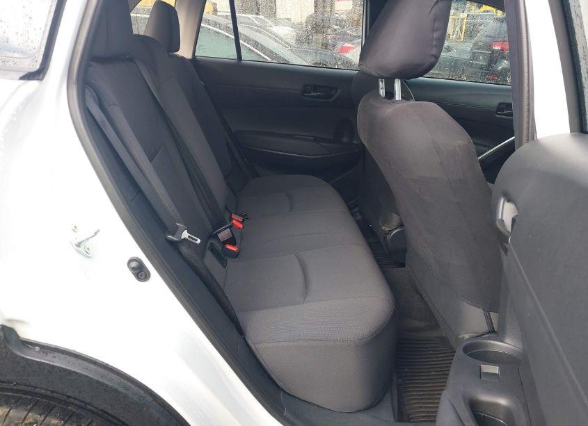 Photo 8 of 2024 Toyota Corolla CROSS LE (VIN 7MUBAABG2RV085512)