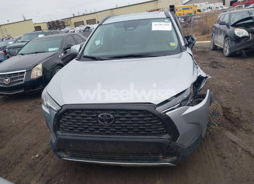 Photo 12 of 2024 Toyota Corolla CROSS LE (VIN 7MUBAABG2RV088913)