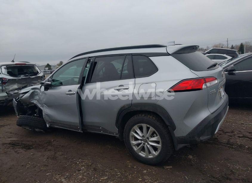 Photo 14 of 2024 Toyota Corolla CROSS LE (VIN 7MUBAABG2RV088913)