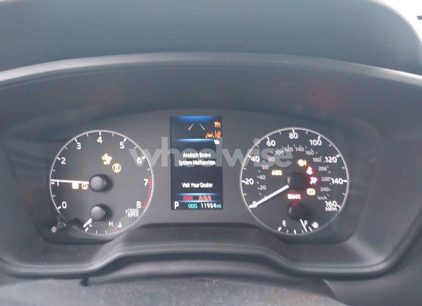 Photo 7 of 2024 Toyota Corolla CROSS LE (VIN 7MUBAABG2RV088913)