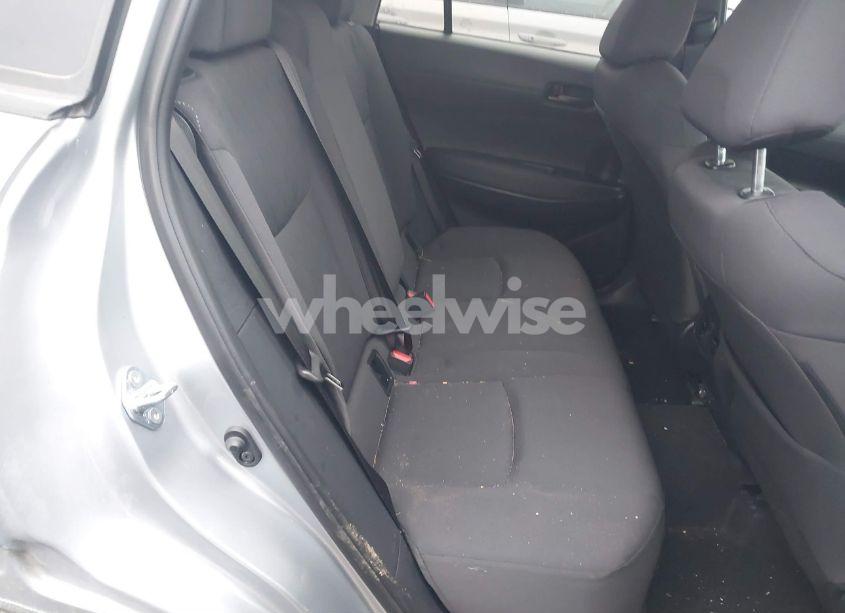 Photo 8 of 2024 Toyota Corolla CROSS LE (VIN 7MUBAABG2RV088913)