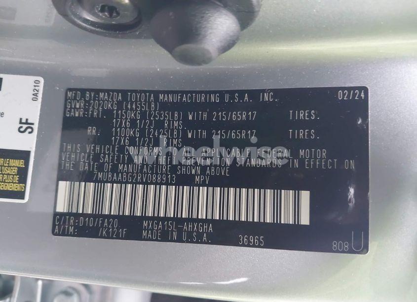 Photo 9 of 2024 Toyota Corolla CROSS LE (VIN 7MUBAABG2RV088913)