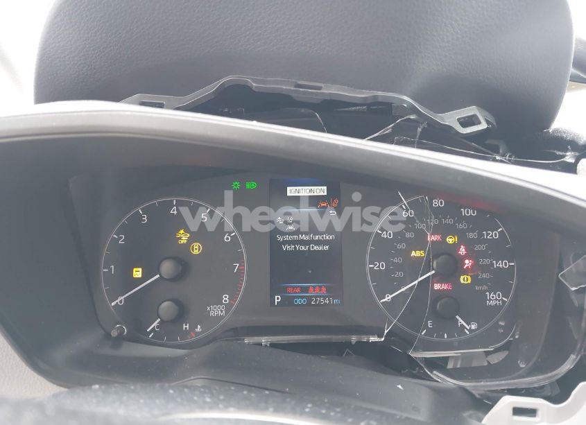 Photo 16 of 2024 Toyota Corolla CROSS LE (VIN 7MUBAABG2RV103930)