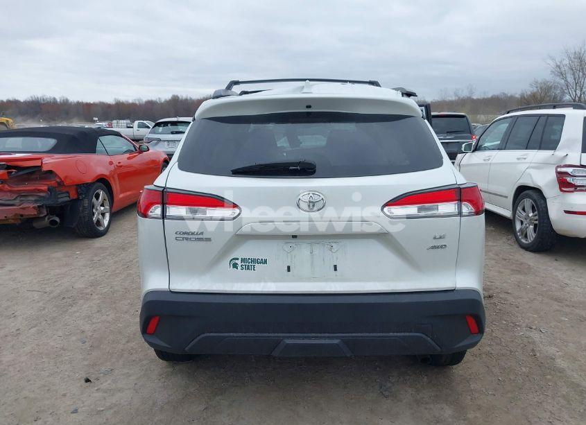 Photo 17 of 2024 Toyota Corolla CROSS LE (VIN 7MUBAABG2RV103930)