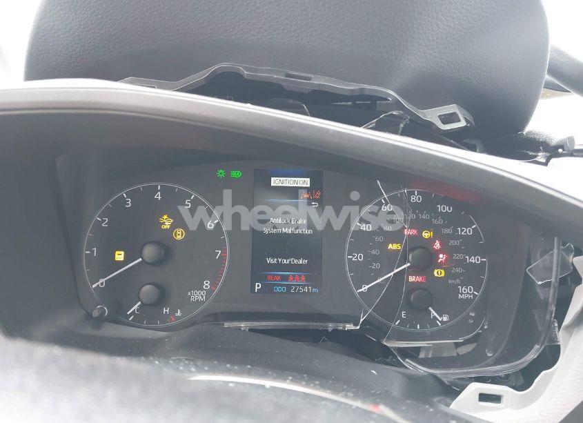 Photo 7 of 2024 Toyota Corolla CROSS LE (VIN 7MUBAABG2RV103930)