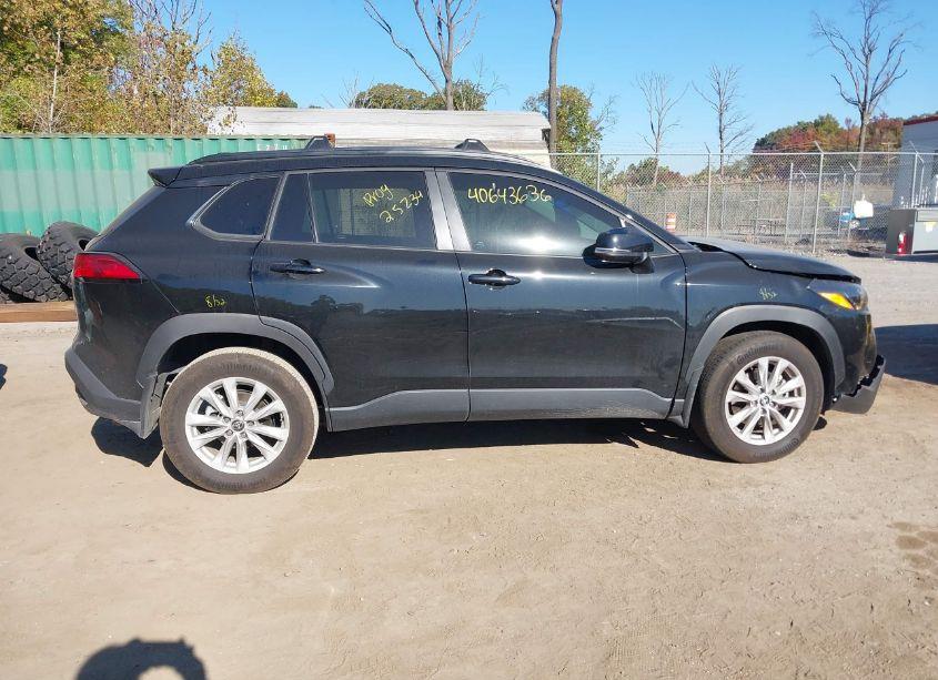 Photo 14 of 2023 Toyota Corolla CROSS LE (VIN 7MUBAABG3PV061913)