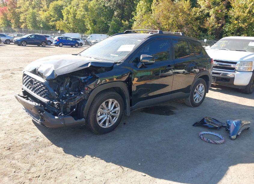 Photo 2 of 2023 Toyota Corolla CROSS LE (VIN 7MUBAABG3PV061913)