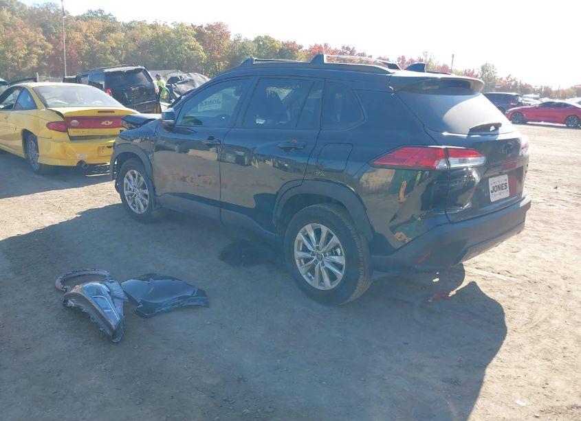 Photo 3 of 2023 Toyota Corolla CROSS LE (VIN 7MUBAABG3PV061913)