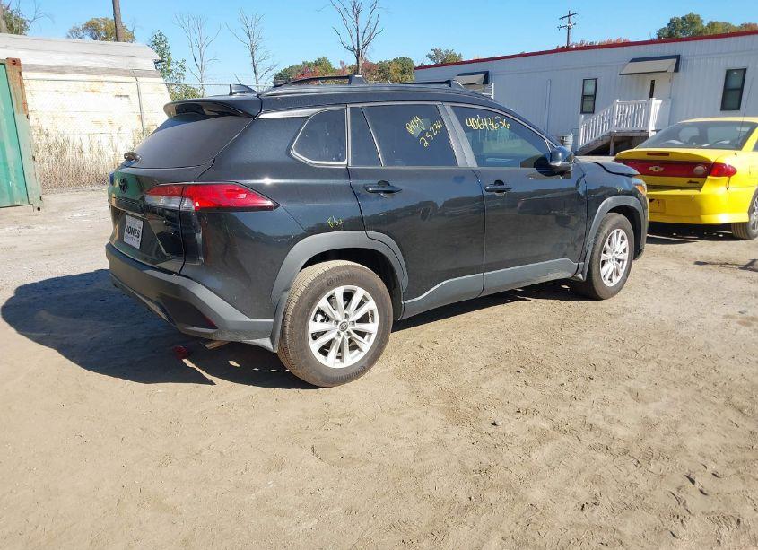 Photo 4 of 2023 Toyota Corolla CROSS LE (VIN 7MUBAABG3PV061913)