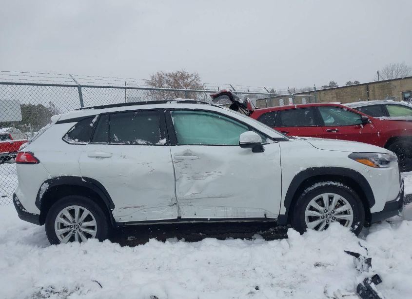 Photo 13 of 2023 Toyota Corolla CROSS LE (VIN 7MUBAABG3PV075276)