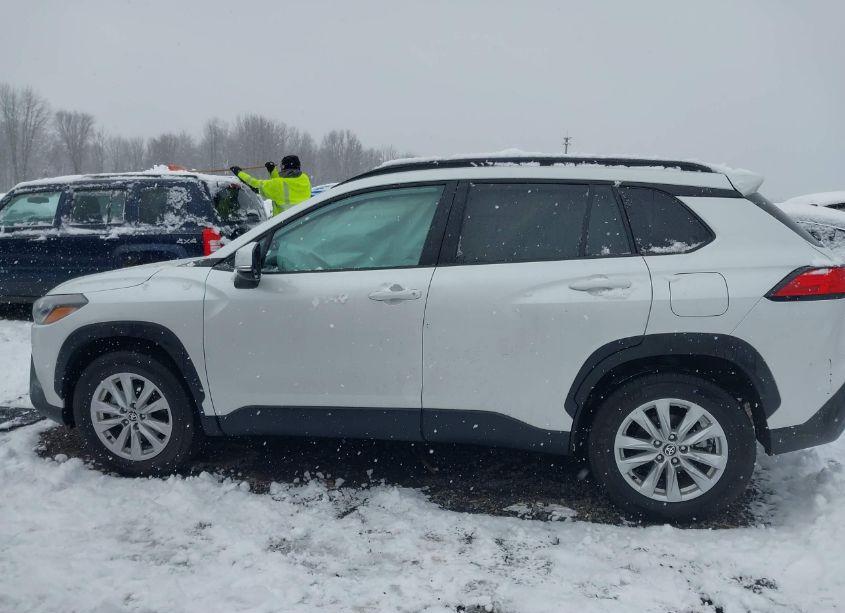 Photo 14 of 2023 Toyota Corolla CROSS LE (VIN 7MUBAABG3PV075276)