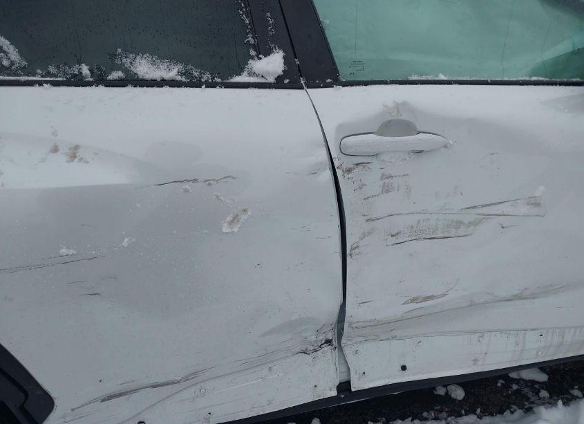 Photo 6 of 2023 Toyota Corolla CROSS LE (VIN 7MUBAABG3PV075276)