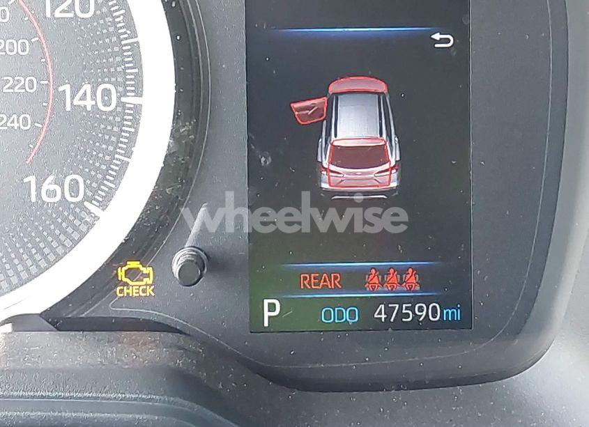 Photo 15 of 2022 Toyota Corolla CROSS LE (VIN 7MUBAABG4NV014032)