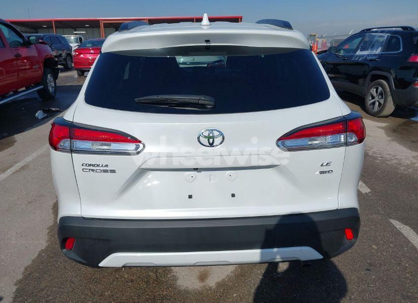 Photo 16 of 2022 Toyota Corolla CROSS LE (VIN 7MUBAABG4NV014032)